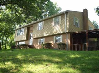 133 Royal Dr, Pittsburgh, PA 15209