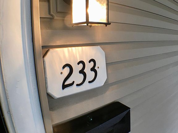 3rd image of 233 Clinton Heights Ave