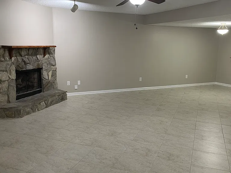 11042 Mill Pond Ct — Photo 9