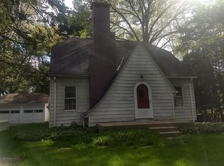 1060 E Pike Rd, Indiana, PA 15701