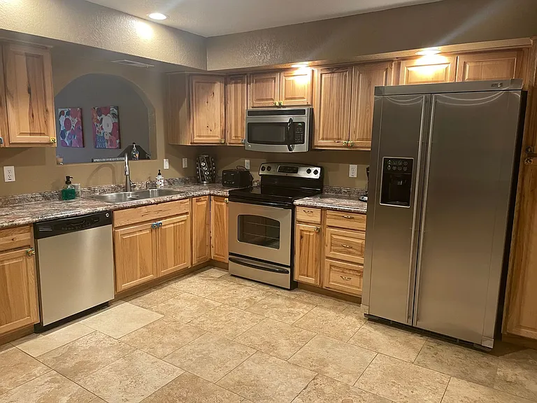 2678 Daytona Ave — Photo 9