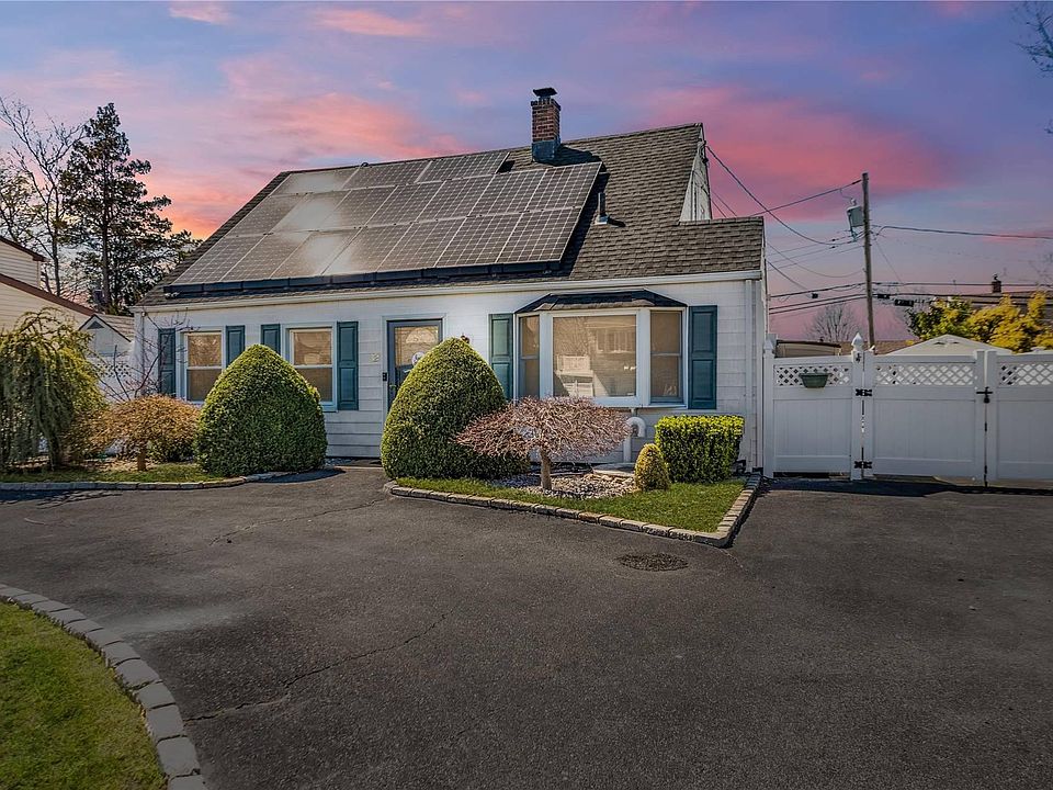 12 Saddle Lane, Levittown, NY 11756 Zillow