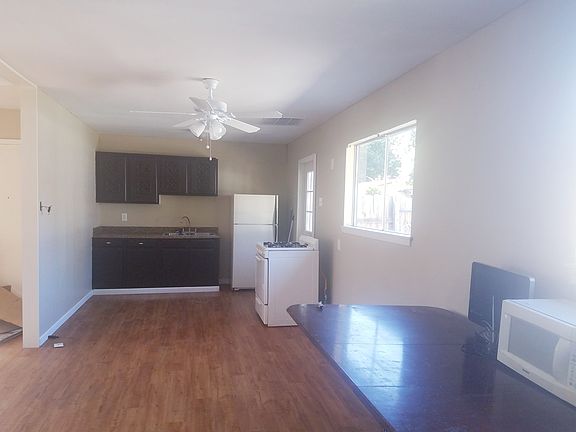 3rd image of 542 Park Field Dr