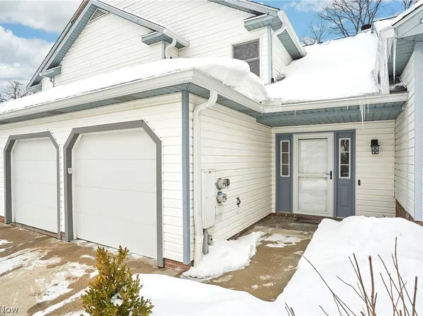 800 Hampton Cir #6, Aurora, OH 44202