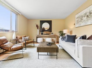 West End, Minneapolis, MN 55422
