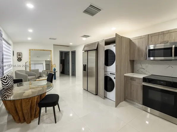 926 NW 59th St #2, Miami, FL 33127