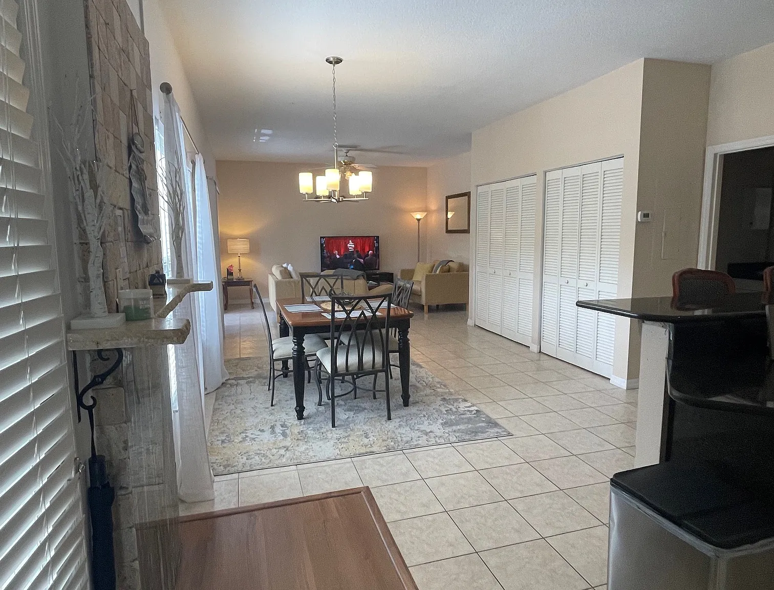 2 bed, 1000 sqft, $3,500 — Photo 3