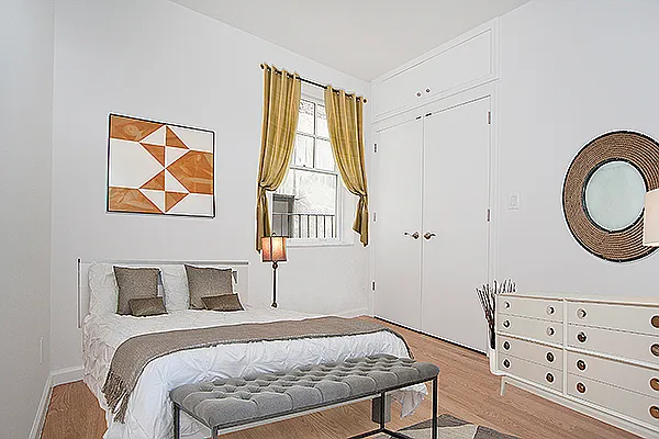 Rented by Buchbinder & Warren | media 2