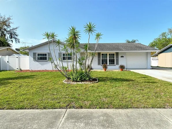 5526 Rollingwood Dr, Sarasota, FL 34232