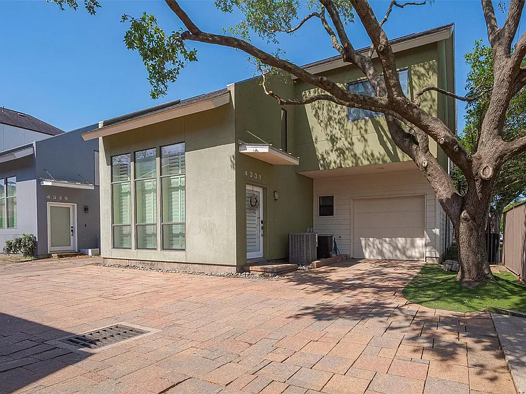 4331 Eigel St — Photo 3