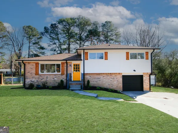 1846 Town Pl, Snellville, GA 30078