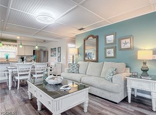 170 Pearl St, Fort Myers Beach, FL 33931