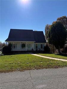 368 Knollwood Dr, Wilkesboro, NC, 28697
