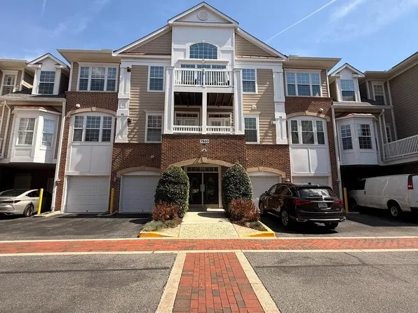 7860 Rolling Woods Ct #4M4, Springfield, VA 22152