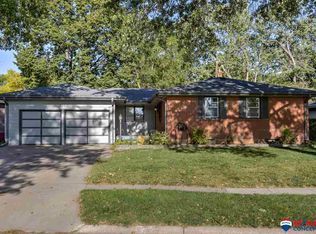 626 Trail Ridge Rd, Lincoln, NE 68505