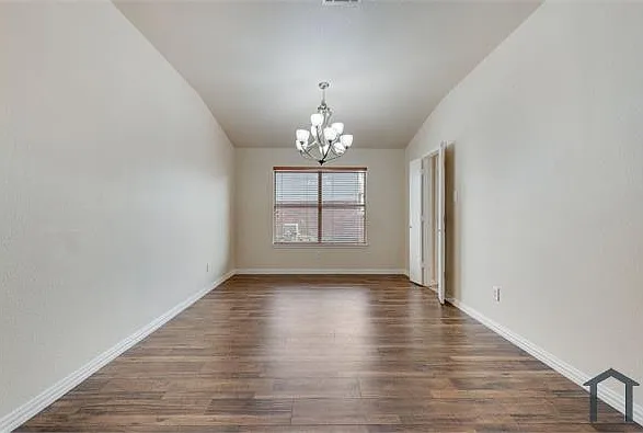 1008 Lake Trail Dr — Photo 7