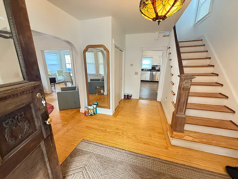 18 Bedlow Ave — Photo 3