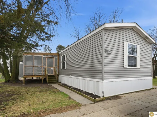 12465 Ann Dr, Blair, NE 68008