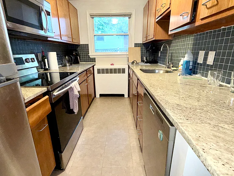 8 Kenwood St #4 — Photo 1