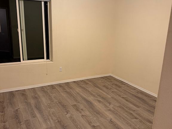 5th image of 17315 SE 23rd Way