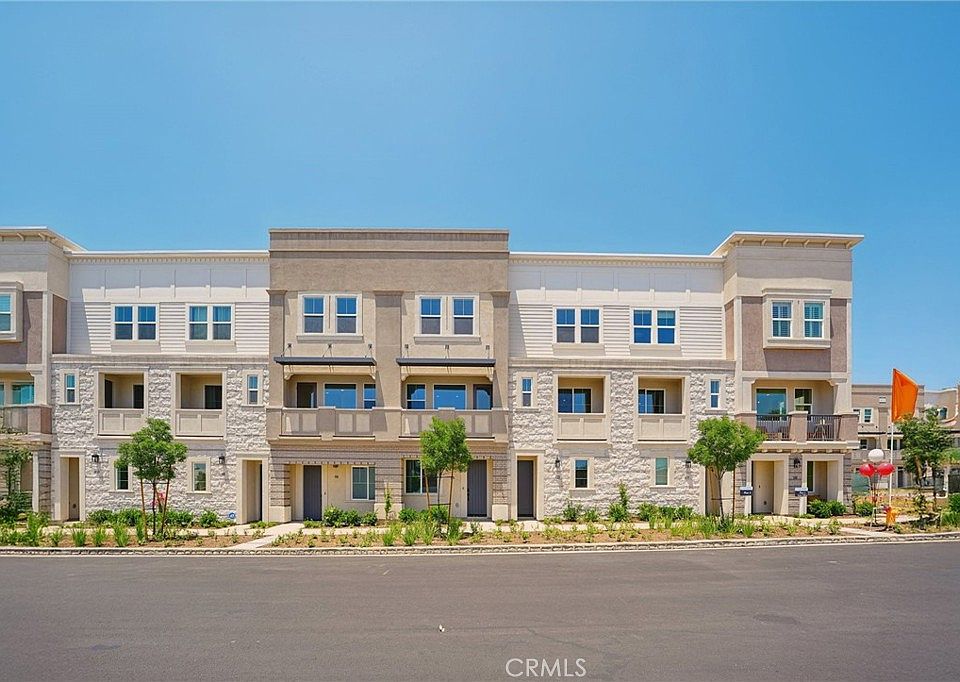 1st image of 151 Towns Ave