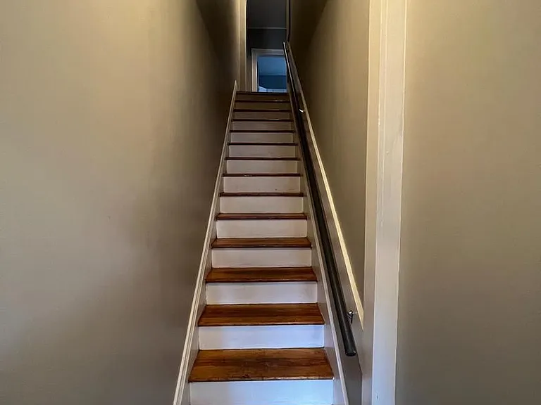 337 W Lemon St — Photo 2