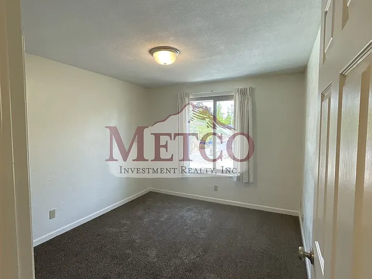 855 A St — Photo 6