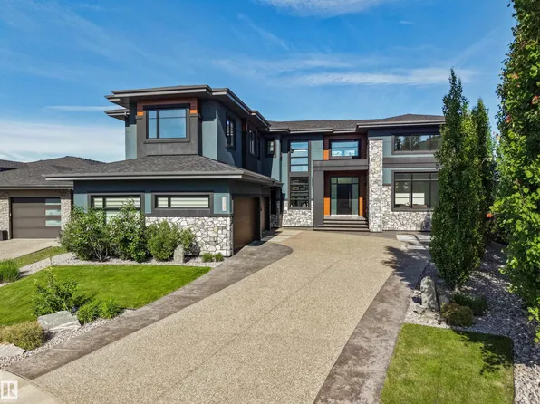 1117 Wahl Pl NW, Edmonton, AB T6W 3G6