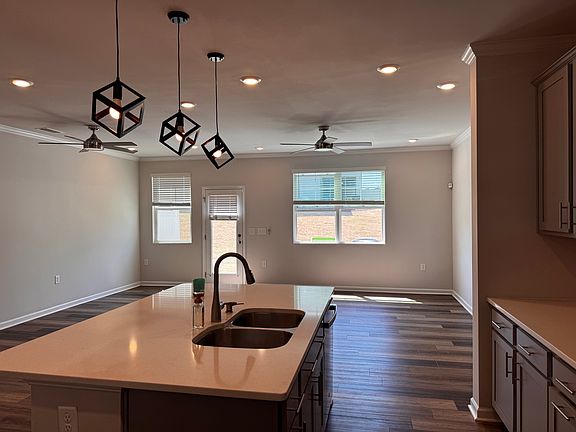 4th image of 4920 Oolite St