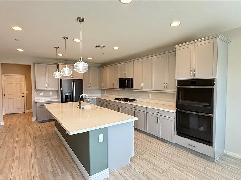 7491 Bonnie Piper St — Photo 9