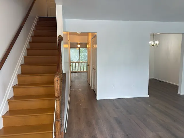 3 bed, 2.5 bath, 1890 sqft, $2,850 — Photo 4