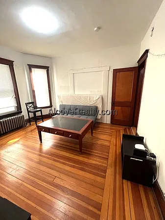 3 bed, 2.0 bath, $4,495 — Photo 2