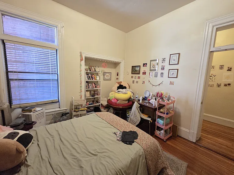 219 Harvard St #17 — Photo 13