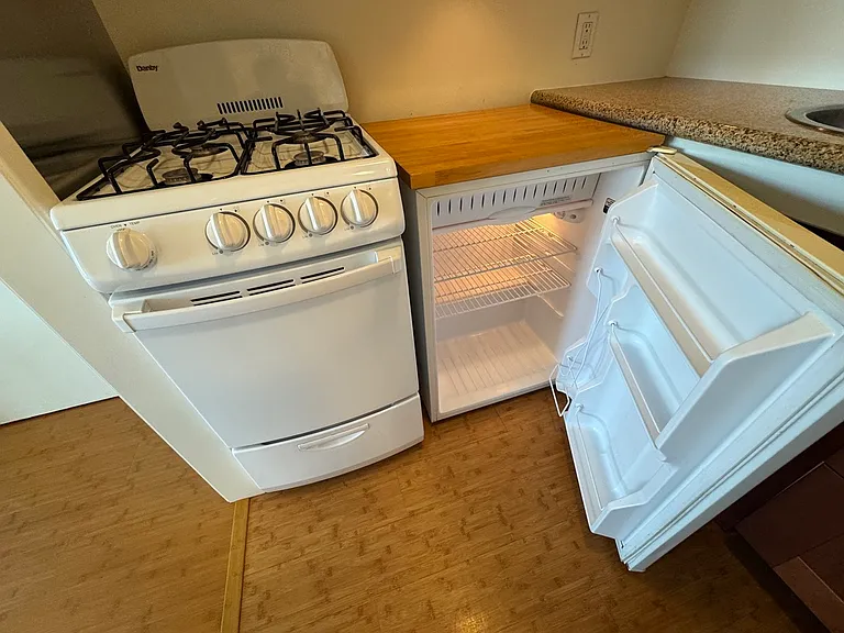 40 Brooks Ave #18 — Photo 28