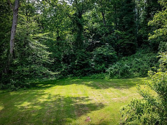 3rd image of 12200 Jericho Rd