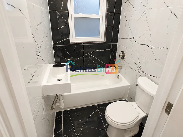 97 Clifton Ave #3C — Photo 6