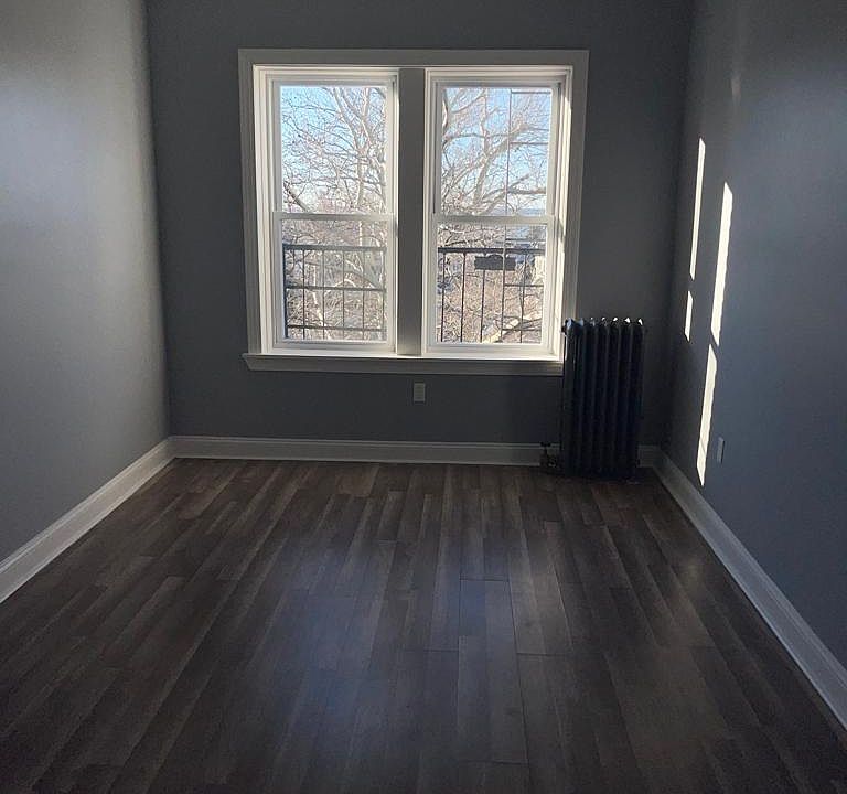 2nd image of 731 Avenue A APT 5