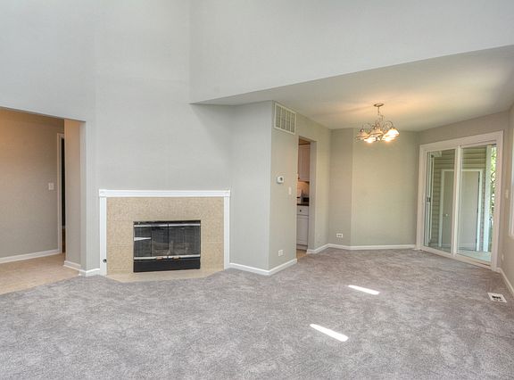 3rd image of 364 Kerry Ct #364
