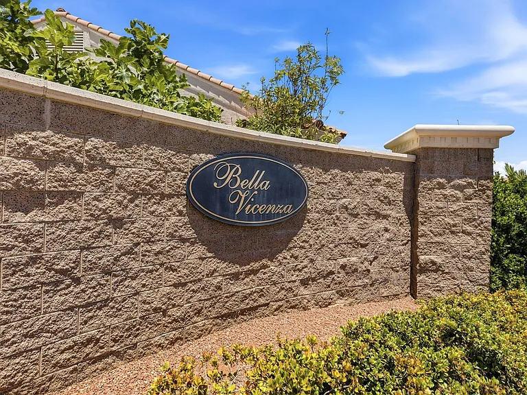 10606 Zingali Ct — Photo 34