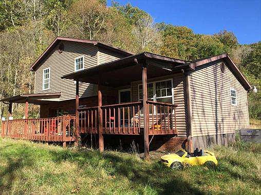 1st image of 16 Stover Dr