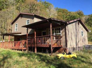 16 Stover Dr, West Hamlin, WV 25571
