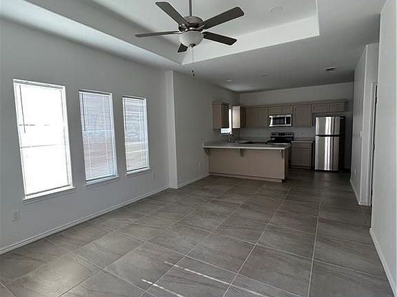 5th image of 5600 Sandpiper Ave #3