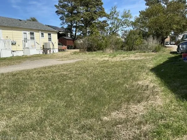 9530 16th Bay St, Norfolk, VA 23518