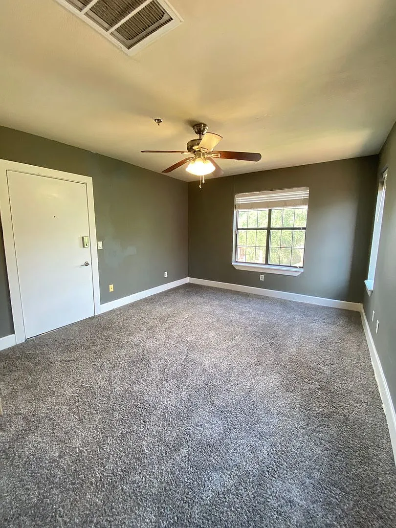 1 bed 1 bath in Paseo District — Photo 3