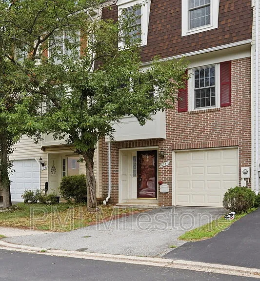 6581 Ewald Ct — Photo 2