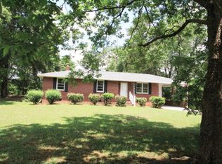 105 Kirby Dr, Ninety Six, SC 29666