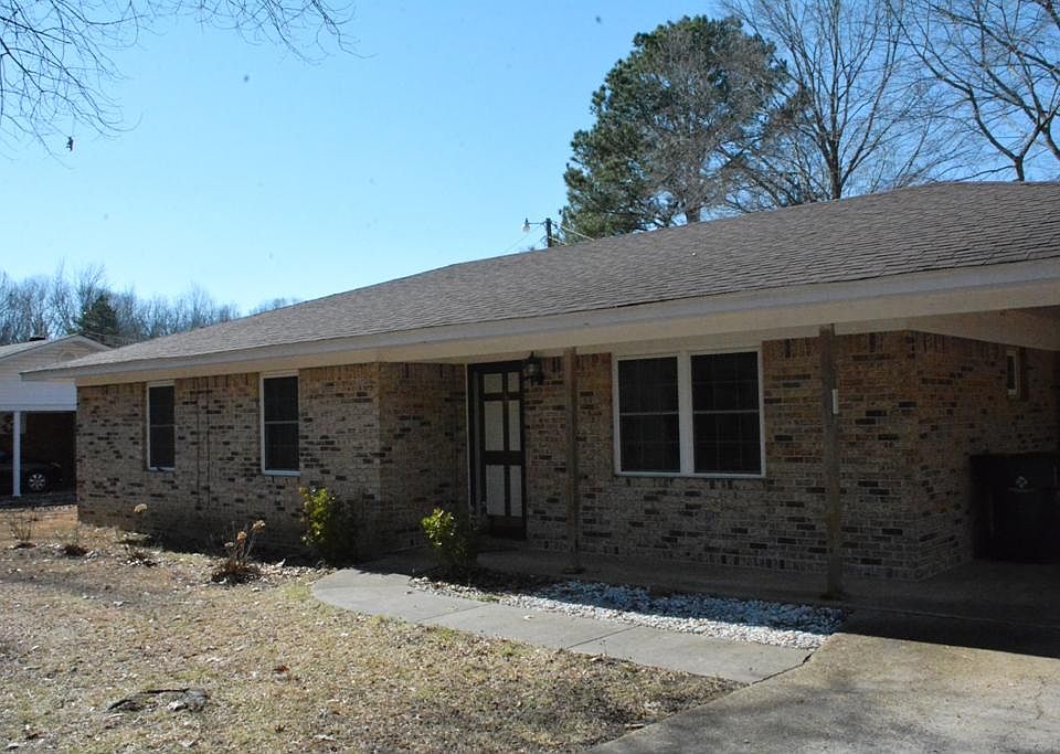 1st image of 103 S Central Dr