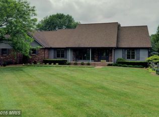 1131 King Dr, Chambersburg, PA 17202
