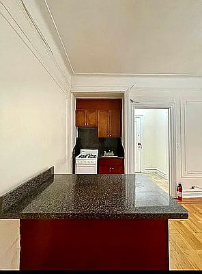 2nd image of 83-33 118th St #5K