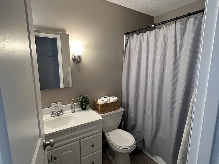 74 Birch Ave S — Photo 7